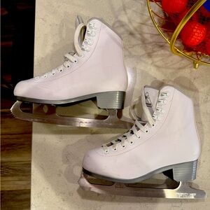 Jackson 80 Ice Skates - Girl’s/Women’s 5